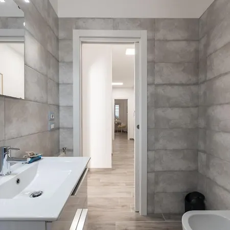 Chic House * Bari